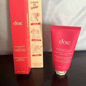 Dae Cactus Fruit 3-in-1 Styling Cream 30ml and 20ml with wand